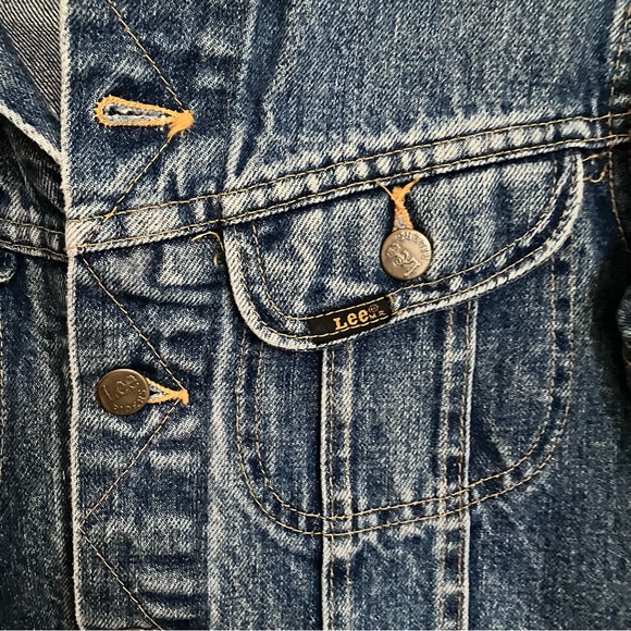 Vintage Cropped Lee Denim Jacket - Picture 4 of 10